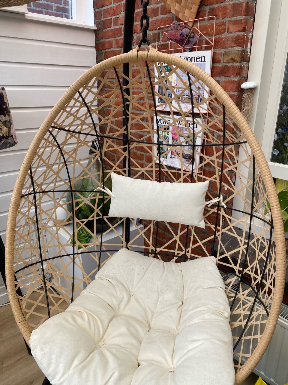 Hangstoelen eierstoel egg chair tuinstoel