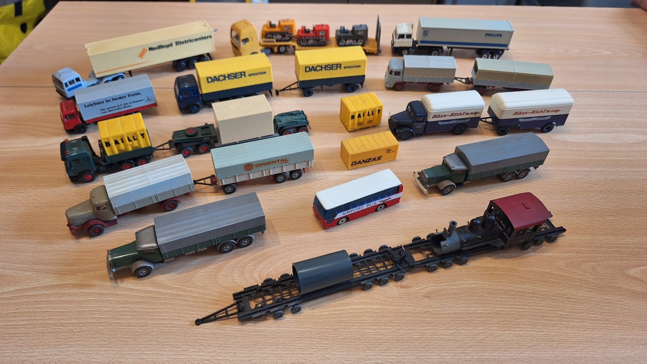 Fleischmann treinen, digitale centrale, rails, scenery