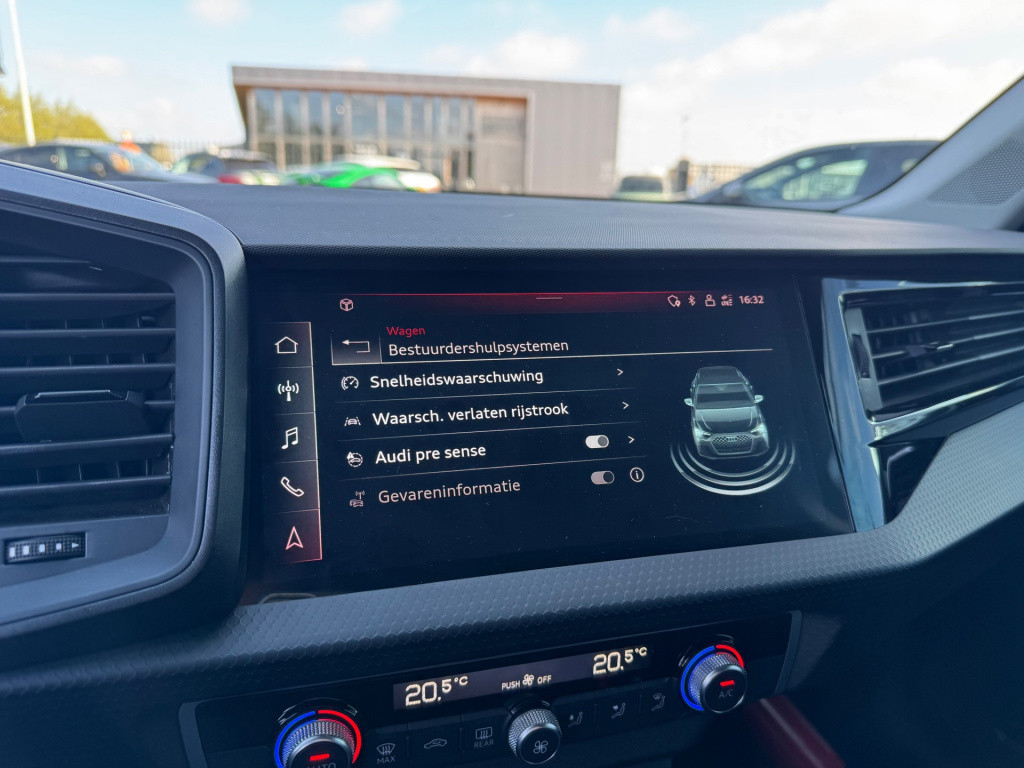 Audi A1 Sportback 25 tfsi edition s- line * carplay * led * automaat