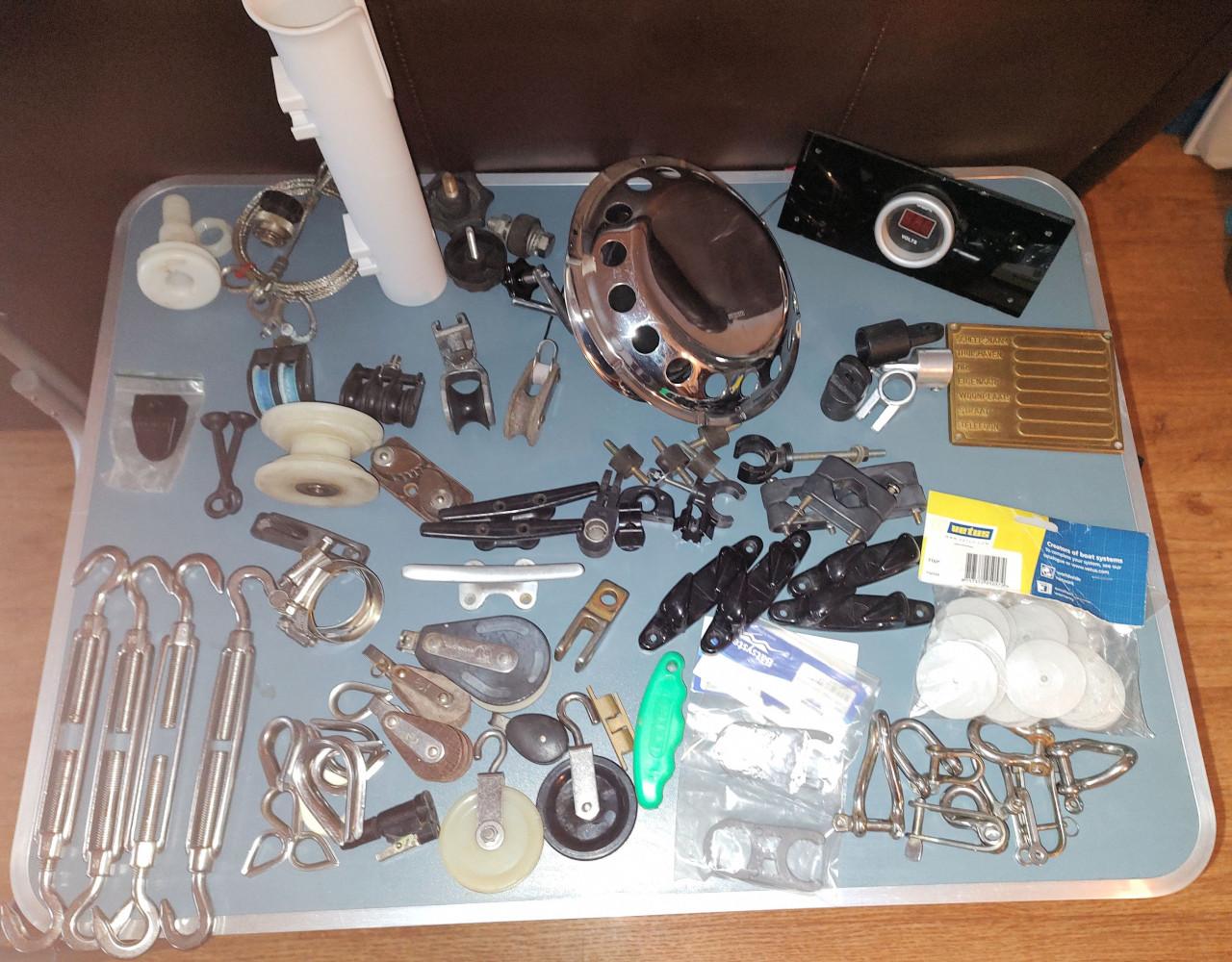 Te koop : boot onderdelen, watersport artikelen