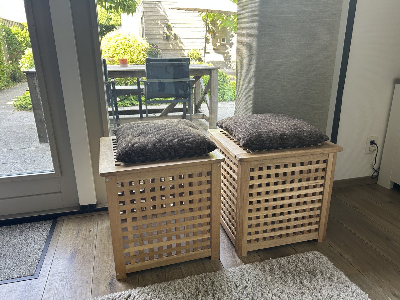 Ikea opbergkistjes / tafeltjes Hol (50x50)