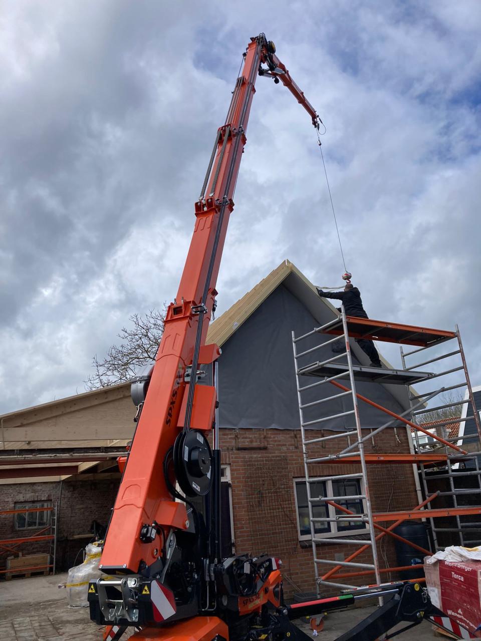 Te huur aangeboden minihijskraan Jekko SPX 532