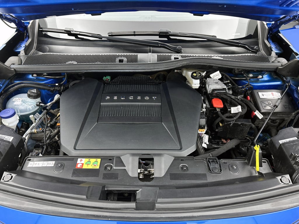 Peugeot E-2008 ev gt pack 50 kwh | rijklaar | achteruitrijcamera | parkeers