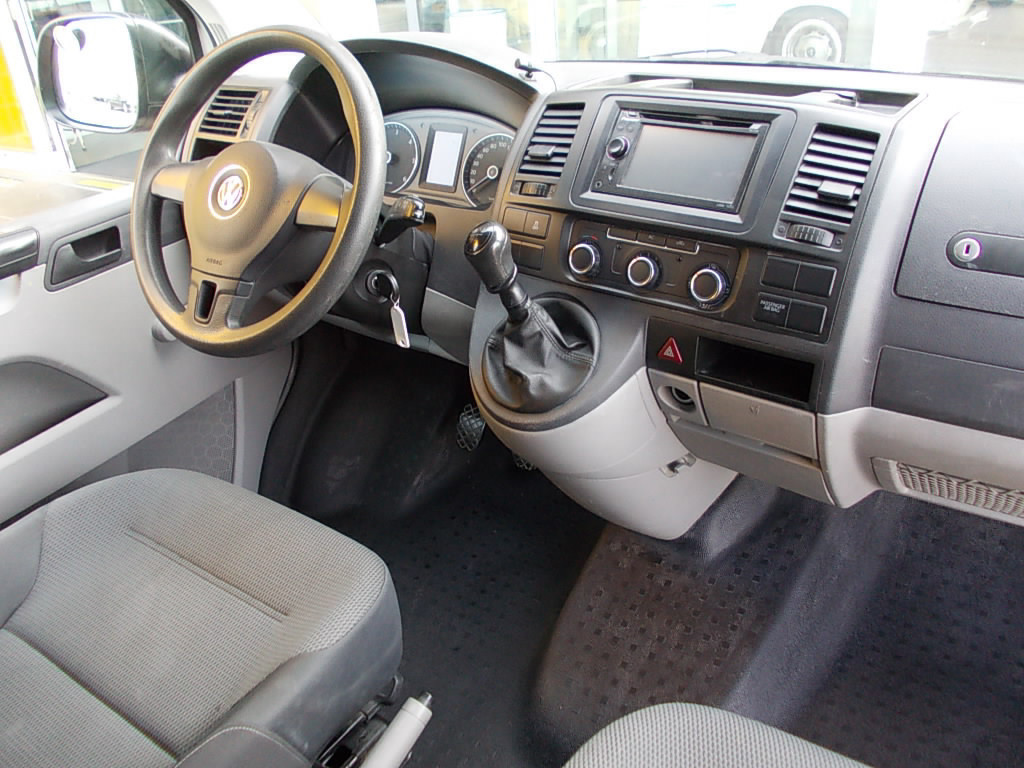 Volkswagen Transporter 2.0 tdi airco, navigatie, dakrail, trekhaak