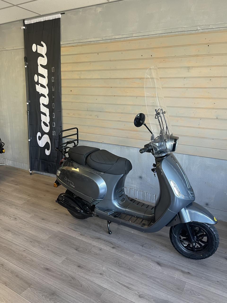 Scooterpromo Goes AGM VX 50 45KM