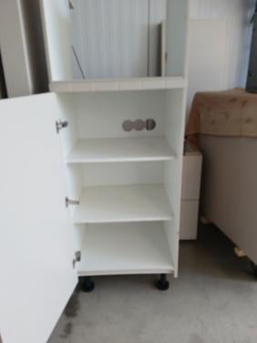 Landelijke keuken creme in modules combi oven,inductie kookpl,stoomoven e.d