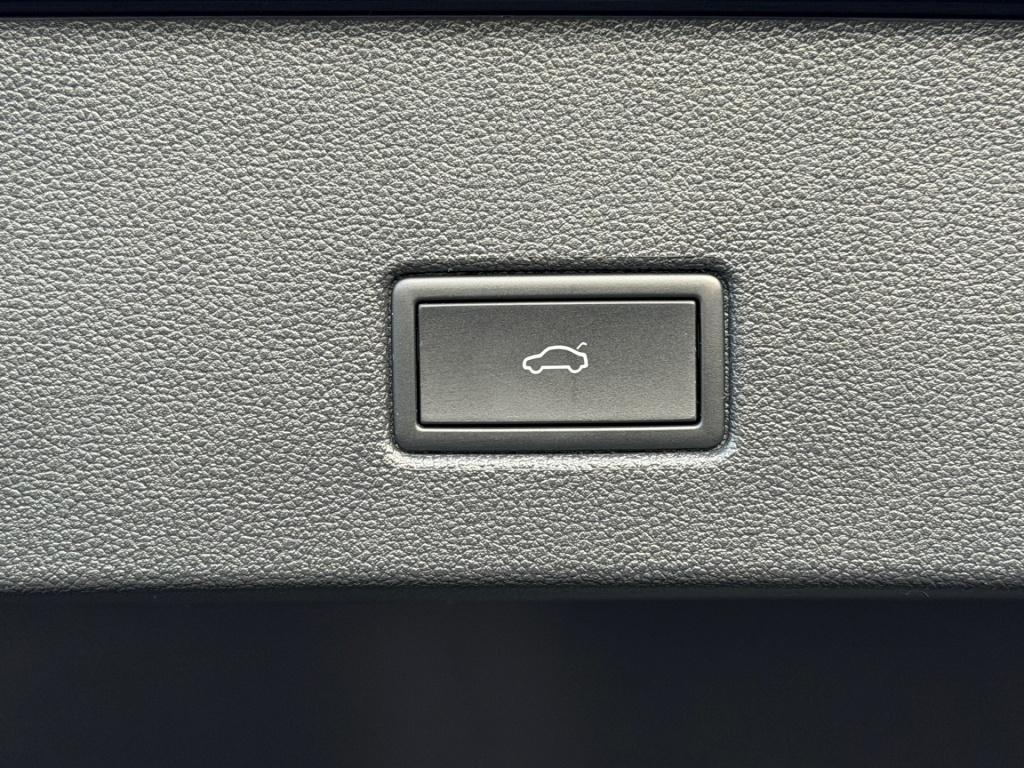 Volkswagen T-roc 1.5 tsi 150pk dsg r-line | camera | keyless | elek. achter