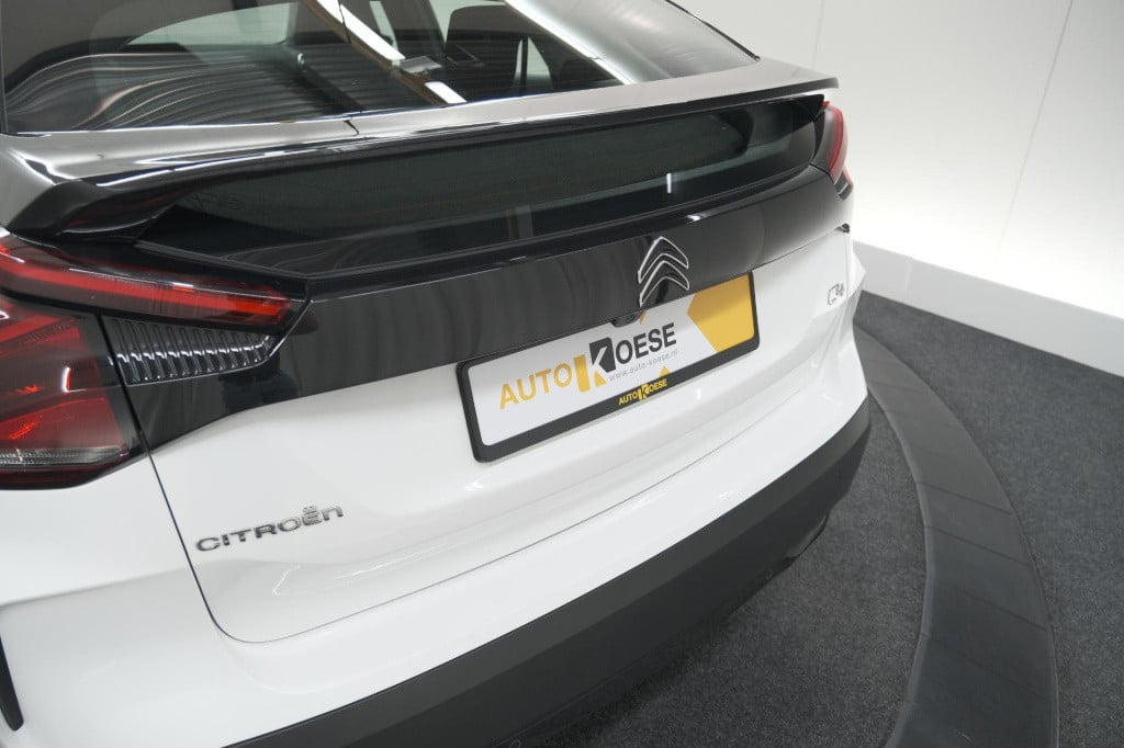 Citroen C4 puretech 130 eat8 feel edition | camera | apple carplay | parkee