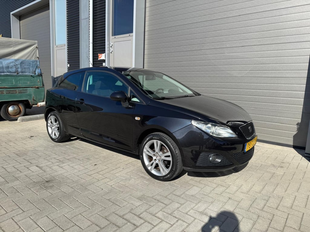 Seat Ibiza sc 1.6 reference/ vol jaar apk/airco/lichtmetaal/
