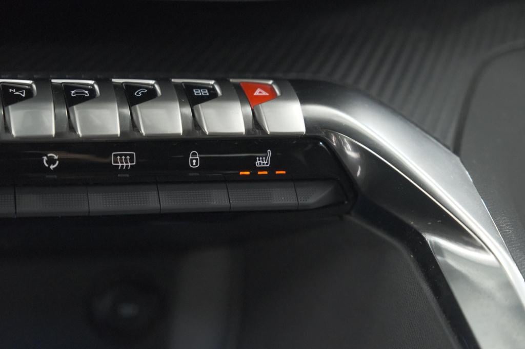 Peugeot 5008 puretech 130 eat8 active pack business | 7 zitplaatsen | camer