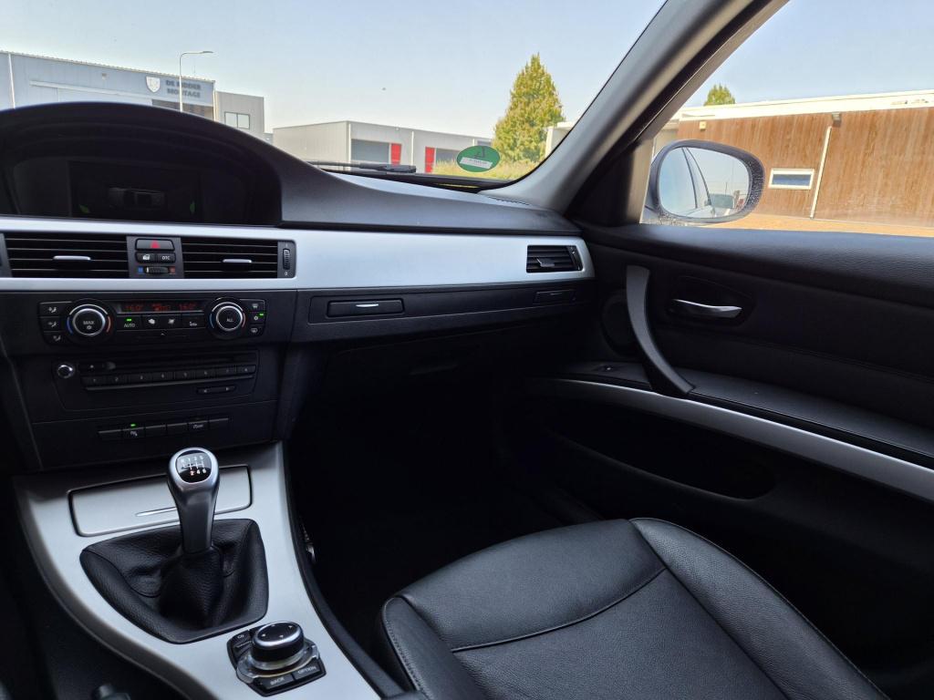 BMW 3-serie touring 318i business line style