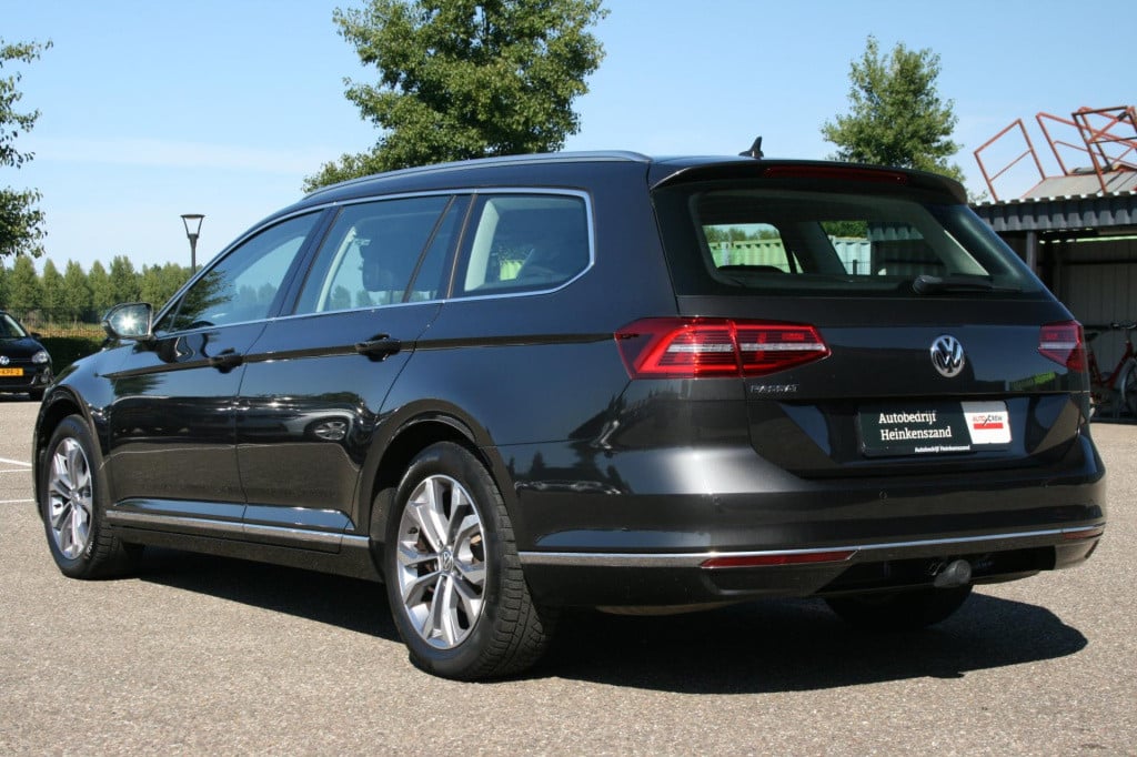 Volkswagen Passat variant 1.4 tsi act highline