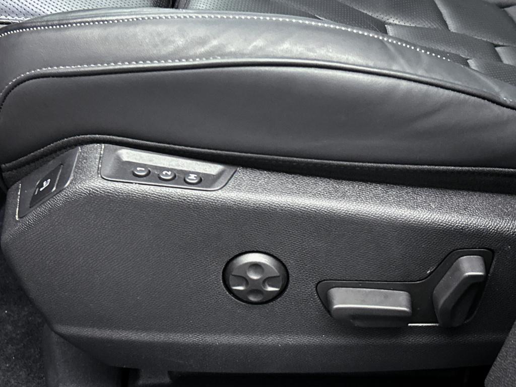 Ds Ds 7 e-tense 225 etoile | nappa zwart leder | focal hifi | wegklapbare t