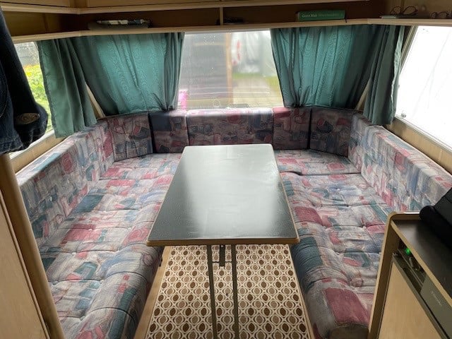 Caravan Beyerland Sprinter 390-2
