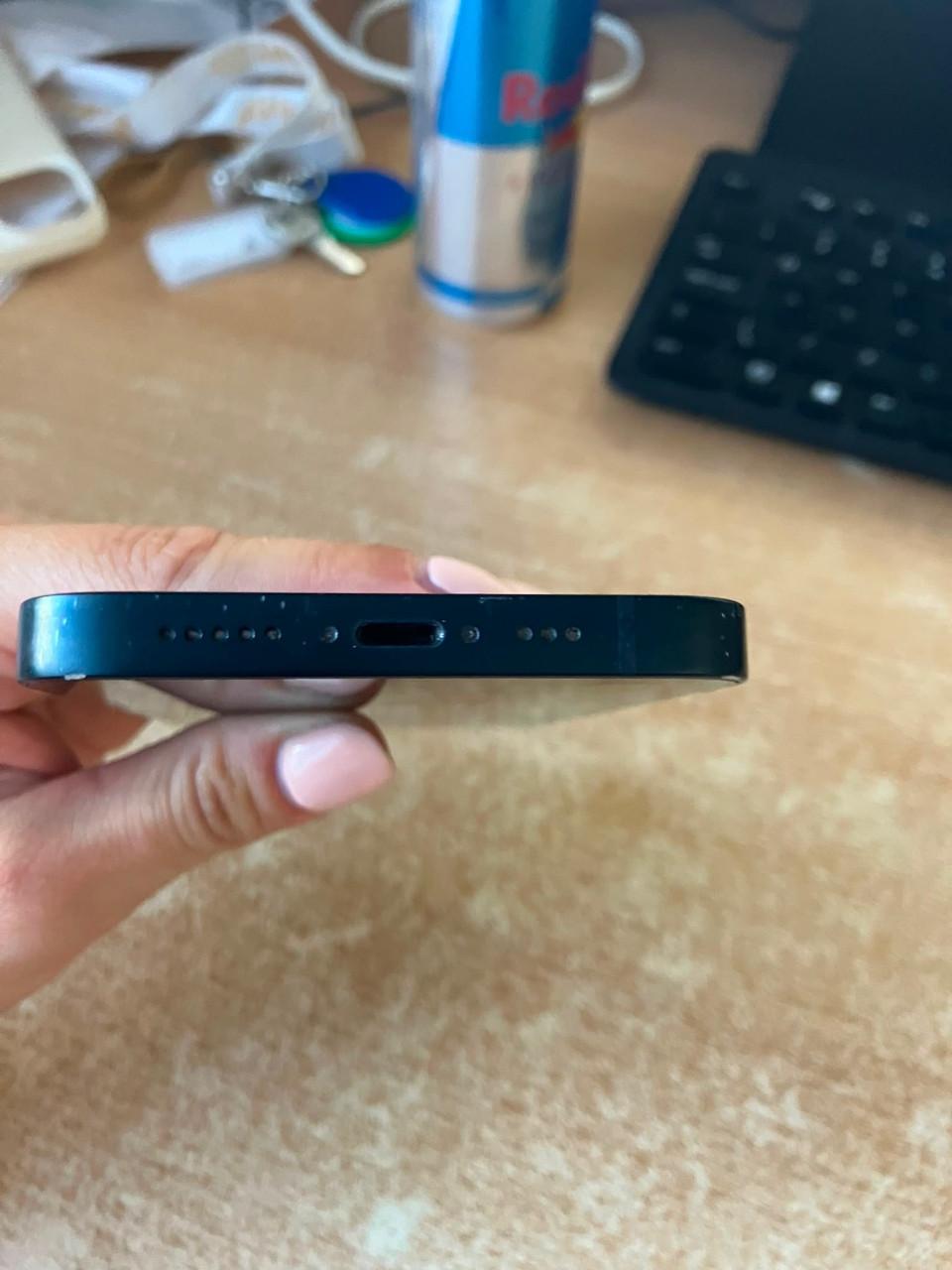 Donkerblauwe iPhone 14, 128gb