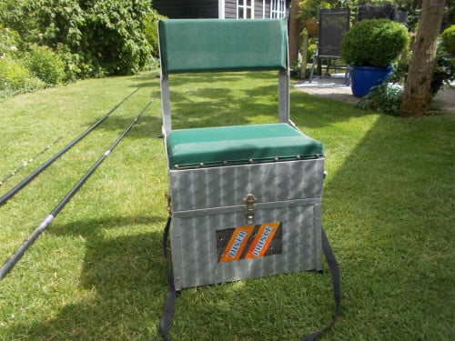 Grote zitviskoffer in goede staat