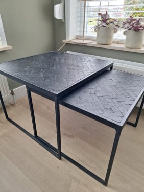 Mooie set salon/ bijzettafels Zwart hout met stalen poten/frame