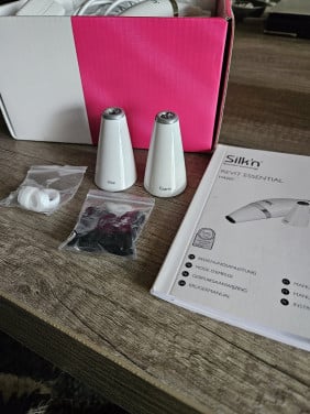Zgan Silk'n Huidverjongingsapparaat - ReVit Essential in zeer nette staat
