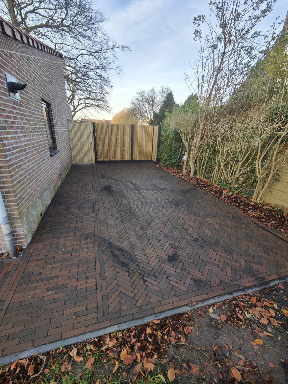 Tuinaanleg • Onderhoud • Bestrating • Schuttingen
