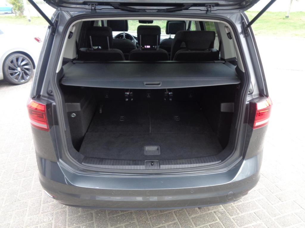 Volkswagen Touran 1.5 tsi comfortline business 7p/airco/pano/stoelverw/came