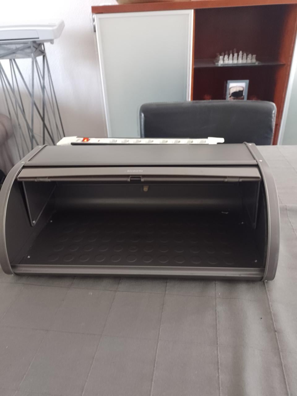 Brabantia broodtrommel-taupe kleurig