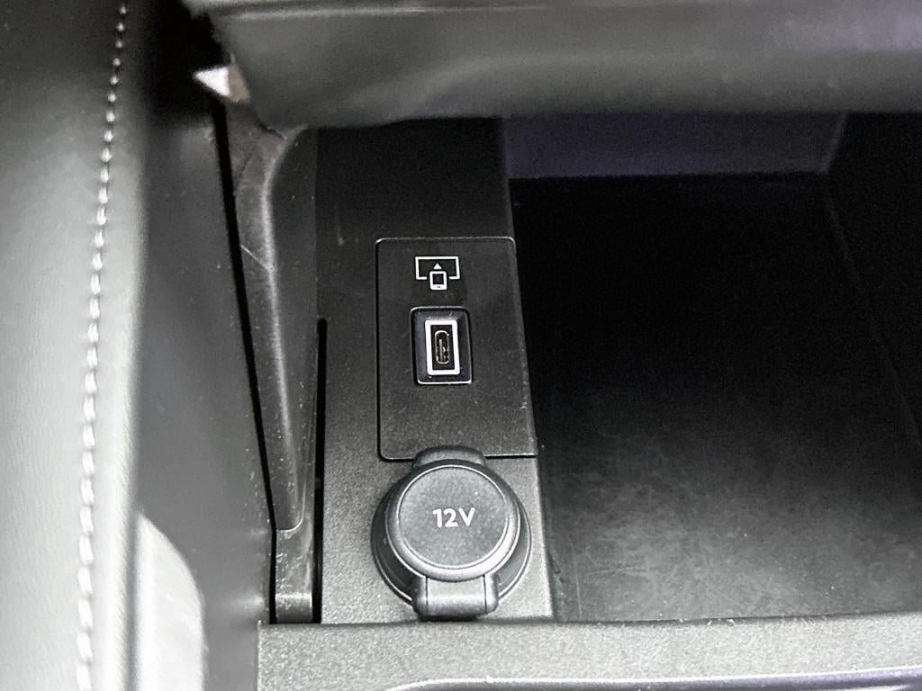 Ds Ds 4 e-tense rivoli | leer | trekhaak afneembaar | elektrische achterkle