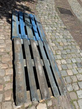 Pallets (2) gratis afhalen