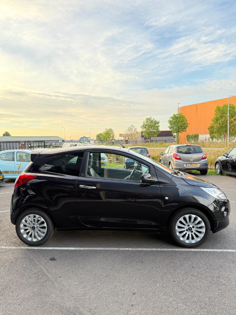 Ford KA 1.2 titanium - full option - lage kmstand