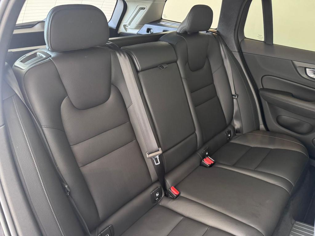Volvo V60 2.0 t6 recharge awd inscription expression