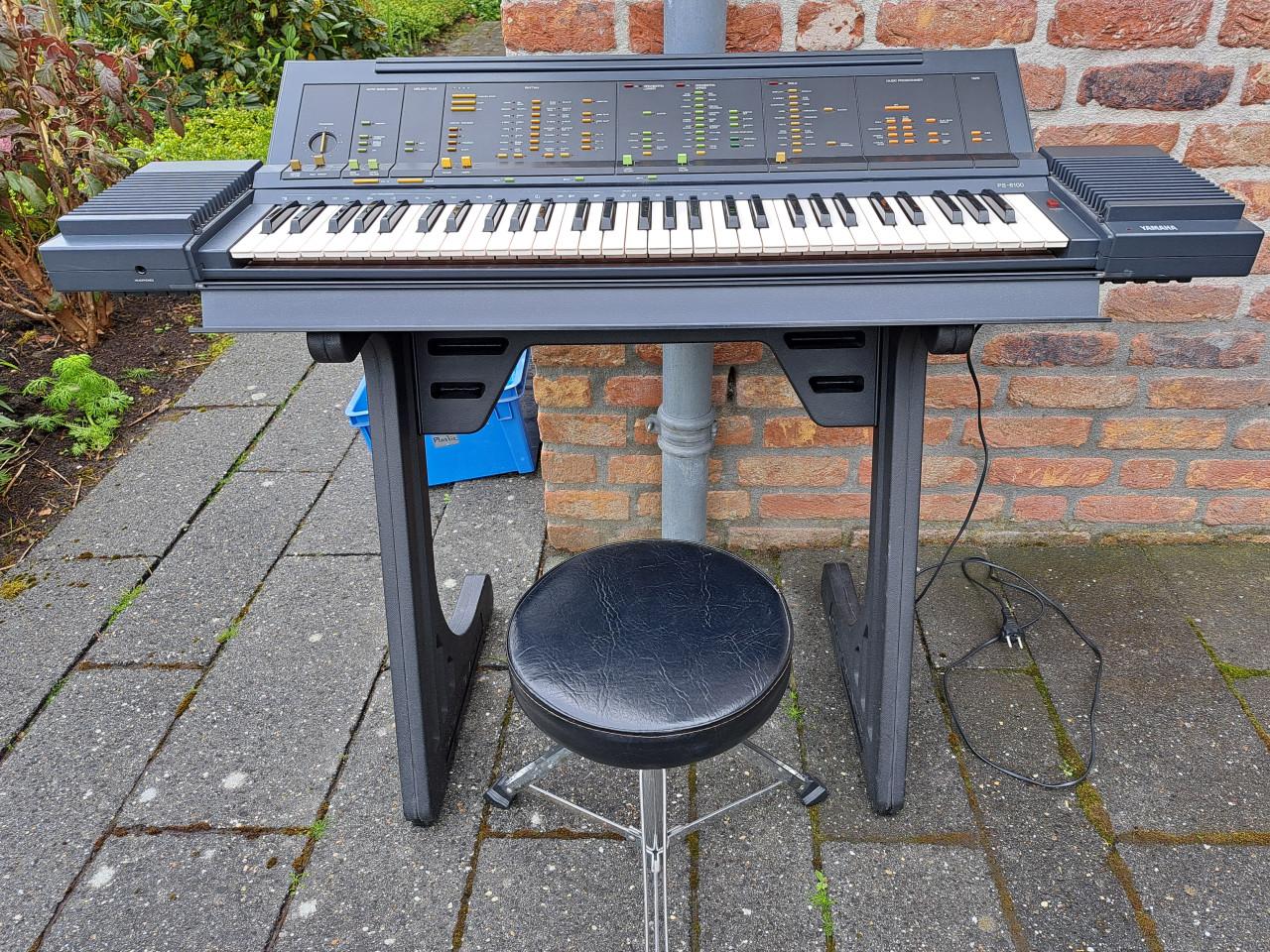 Yamaha Keyboard PS-6100