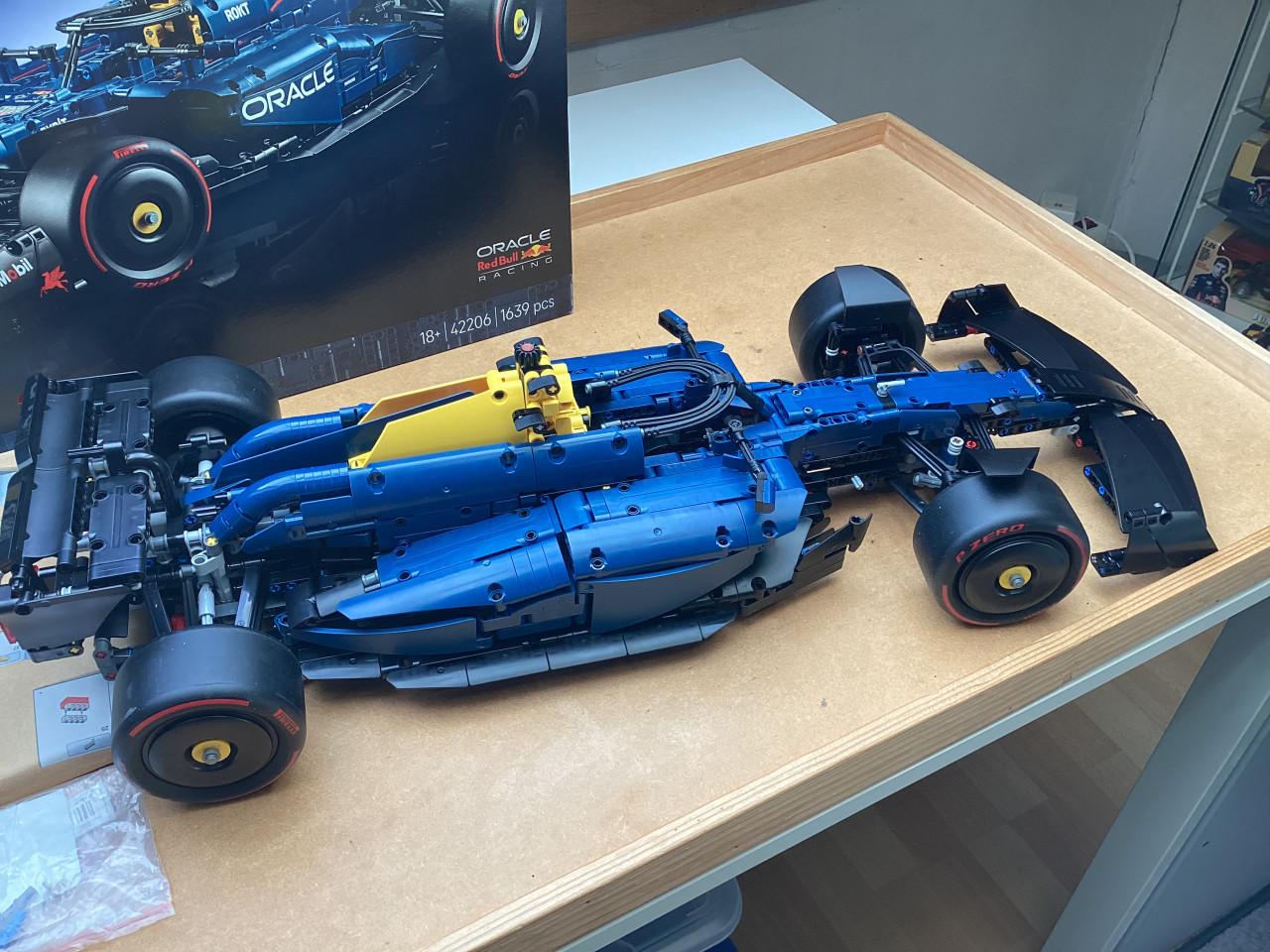 Lego Technic set 42206 Red Bull F1, nieuwstaat, 1x gebouwd.