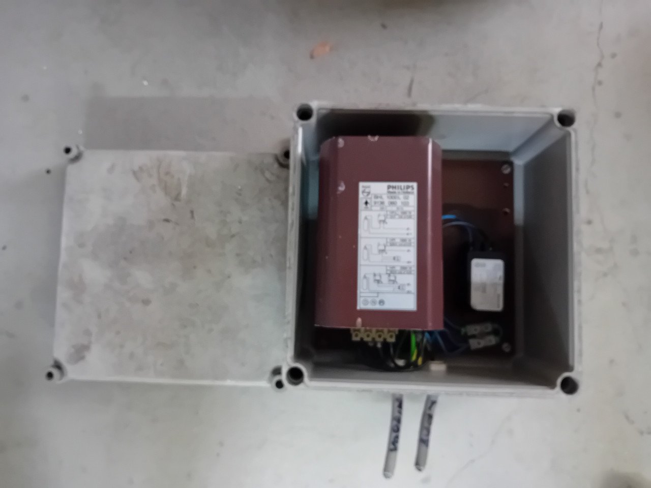 Voorschakelapp. Philips BHL1000L 02 , inclusief lamp HPI-T 1000 W .