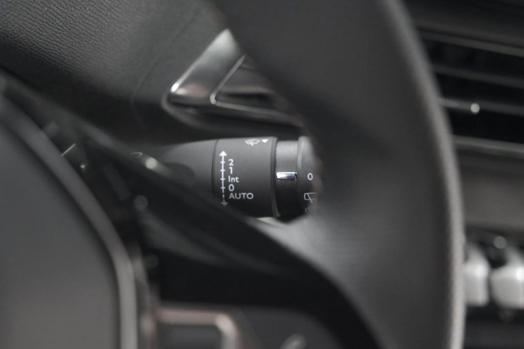 Peugeot 3008 puretech 130 gt | camera | adaptieve cruise control | elektron