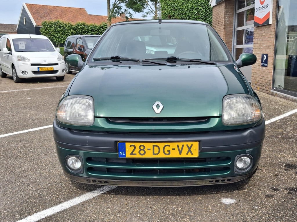 Renault Clio 1.6 rn automaat