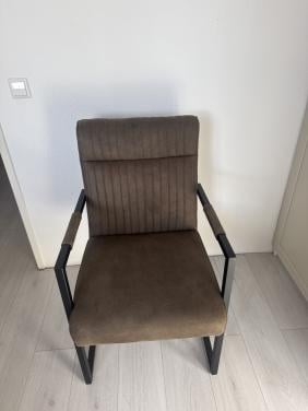 2 eettafel stoelen Pronto