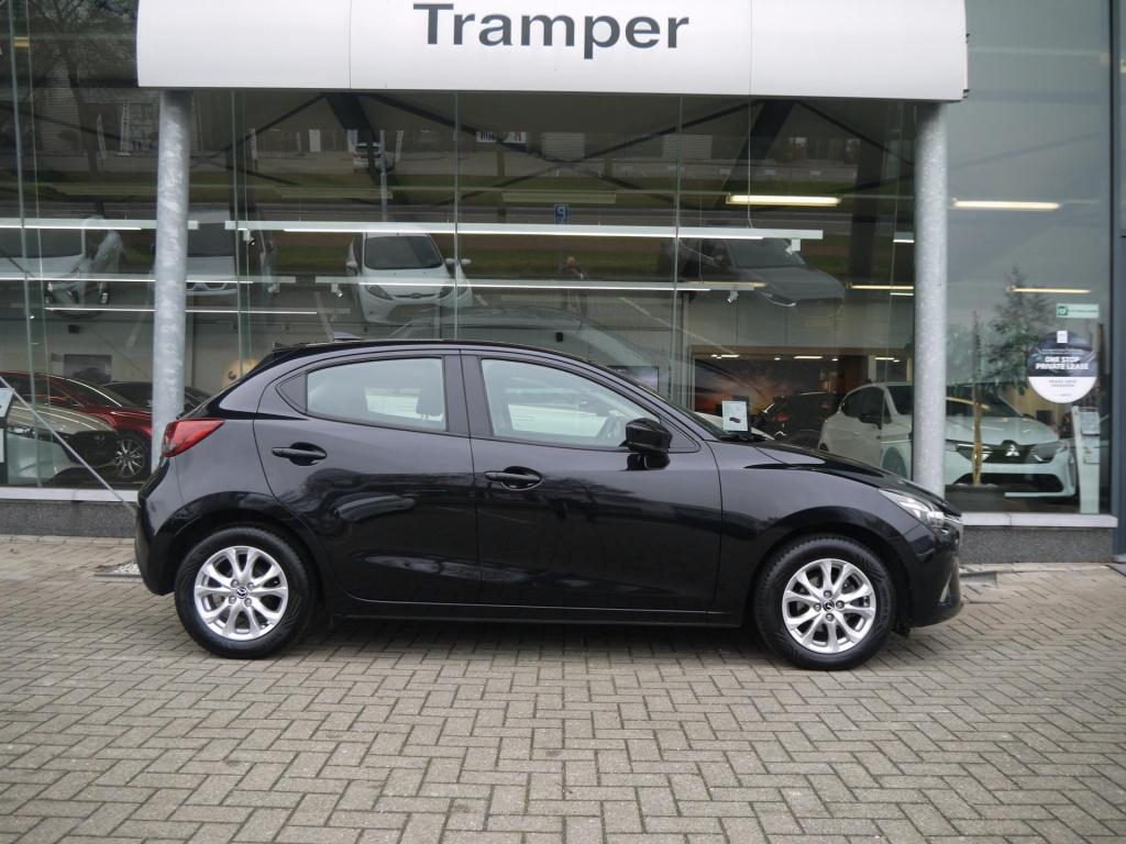 Mazda 2 1.5 skyactiv-g dynamic 90 pk|rijklaar