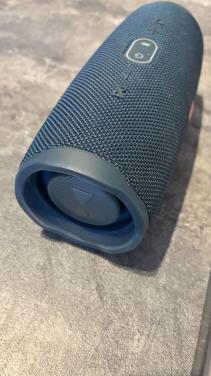 JBL Charge4