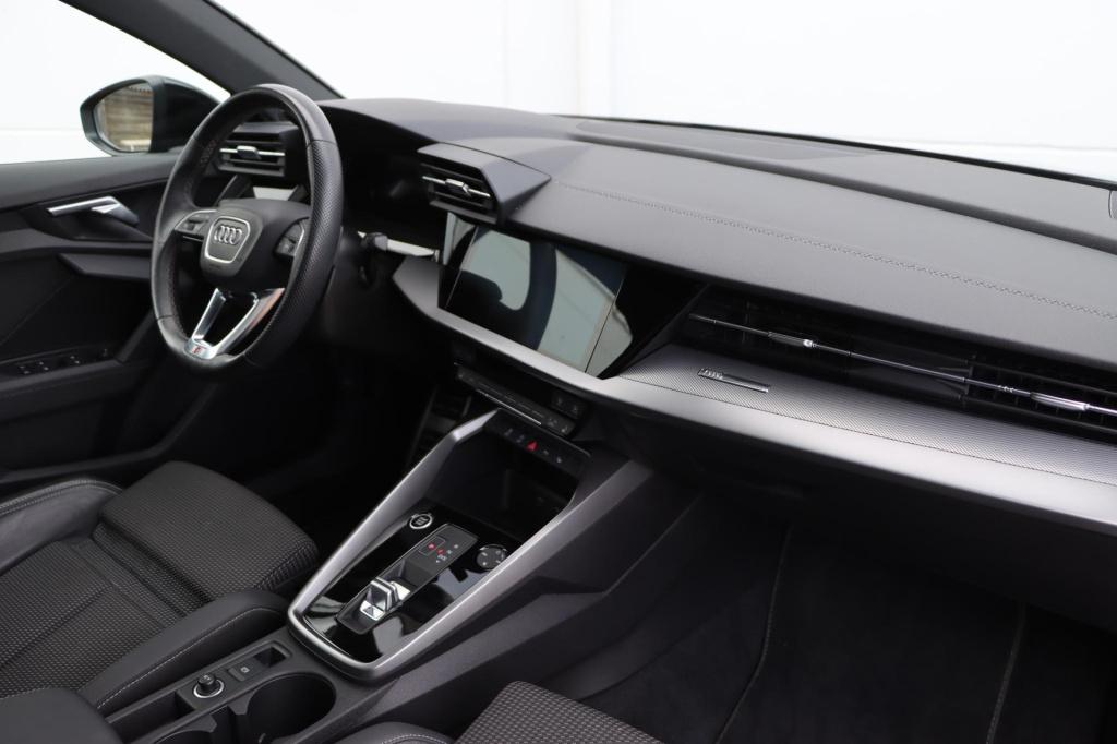 Audi A3 limousine 35 tfsi s edition 150pk s tronic