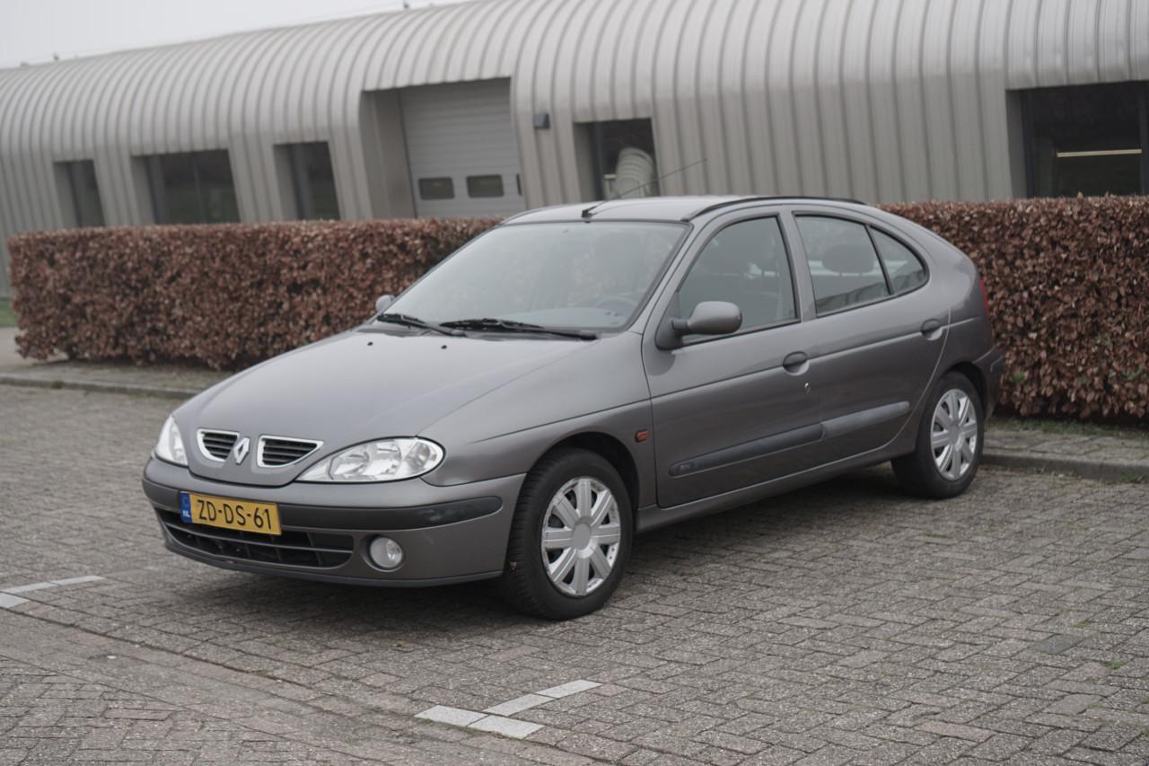 Renault Megane Berline - APK tot 4 juni 2027