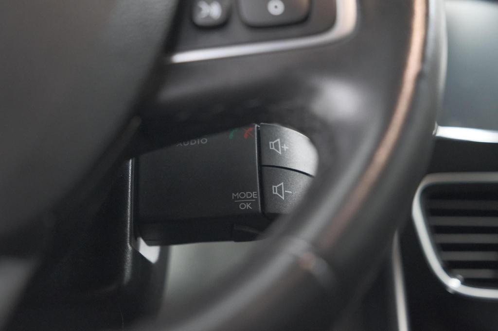 Renault Clio estate tce 90 intens | bleu de france | parkeersensoren | navi