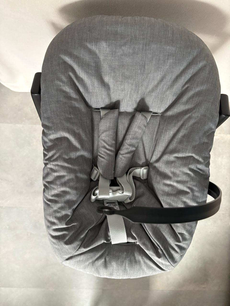 Stokke kinderstoel met new born set zwart