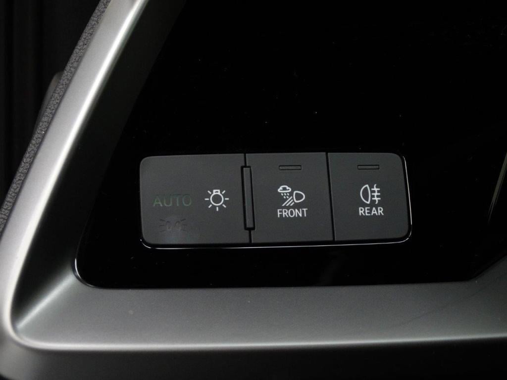 Audi A3 35 tfsi 150pk s tronic s line edition