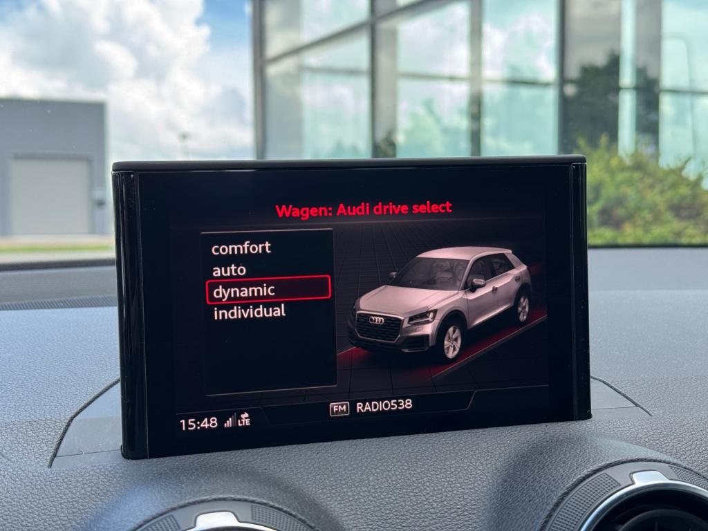 Audi Q2 30 tfsi design * camera * carplay * clima