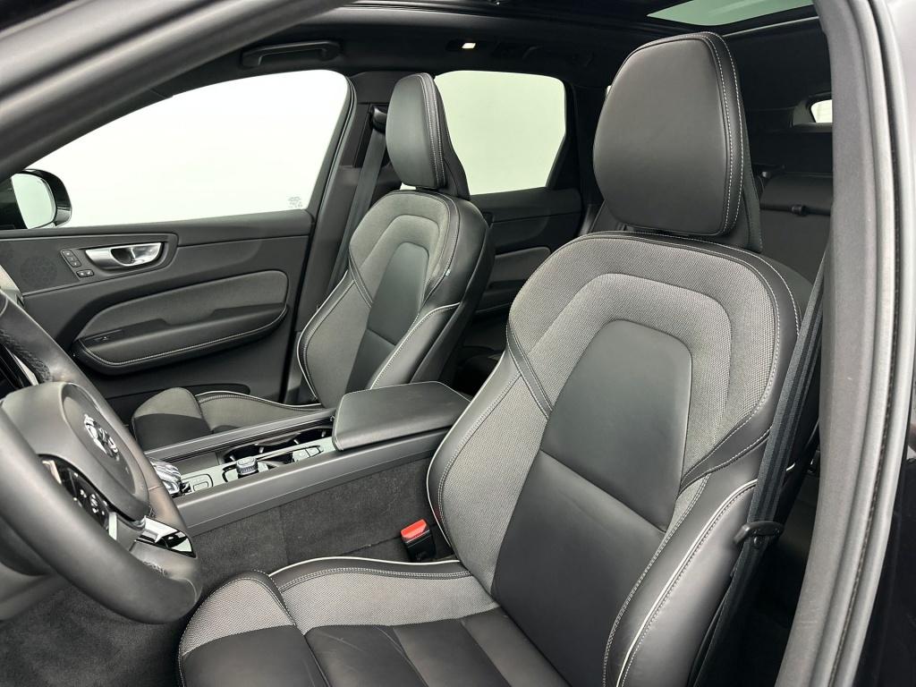 Volvo XC60 t6 398pk recharge plus dark| adap.cruise| 360camera| pano| awd