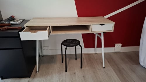 Bureau (JYSK)