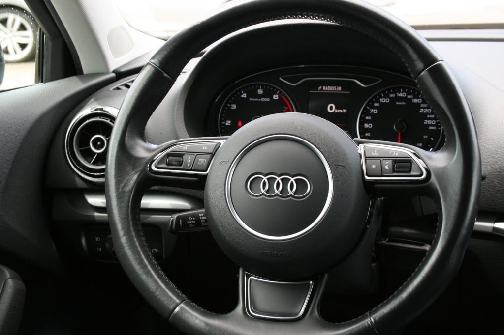 Audi A3 sportback 1.2 tfsi s-line