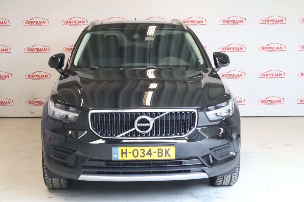 Volvo XC40 1.5 t3 momentum pro nl auto, panoramadak, el kofferklep, carplay