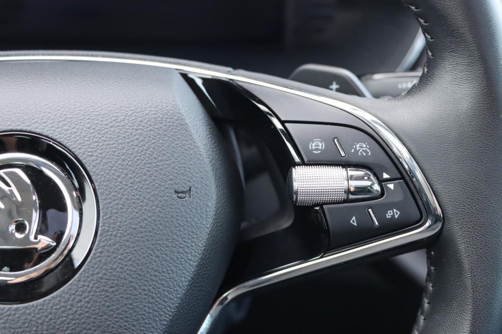 Skoda Octavia combi 1.4 tsi iv style 204pk dsg6