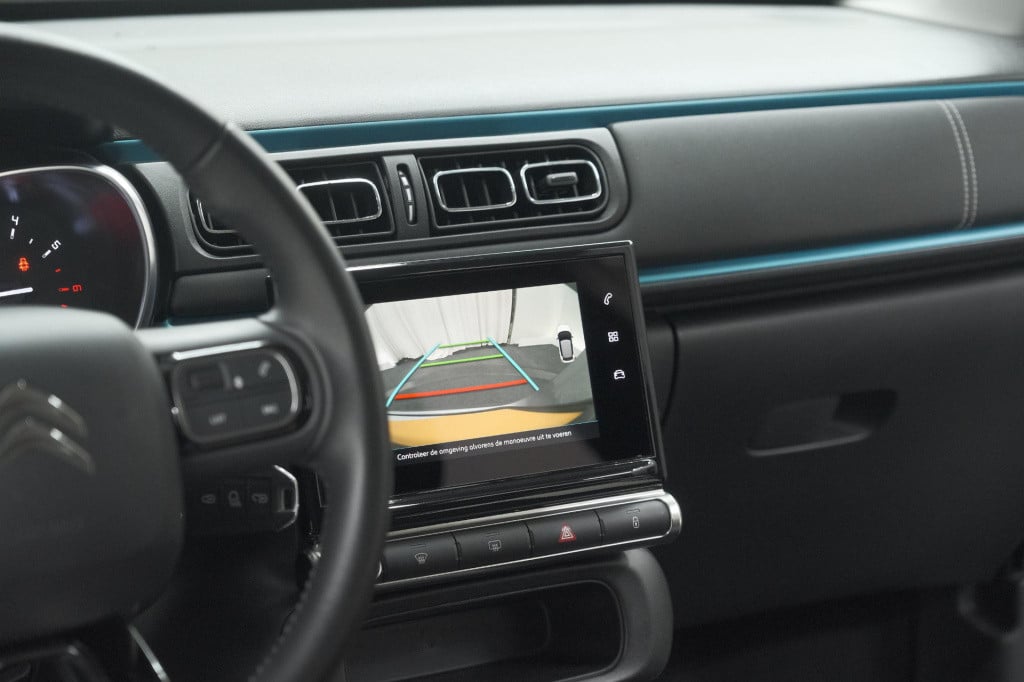 Citroen C3 puretech 110 eat6 shine | camera | navigatie | parkeersensoren |