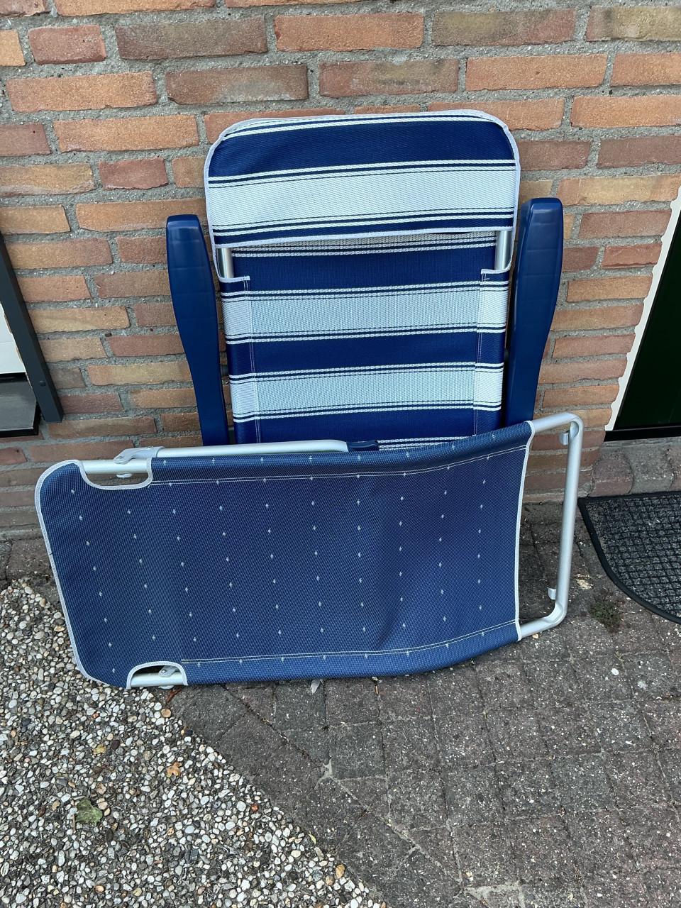 Campingstoelen met afzonderlijke voetensteun